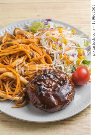 Hamburg steak and pasta platter Hamburg steak and pasta platter 139662503