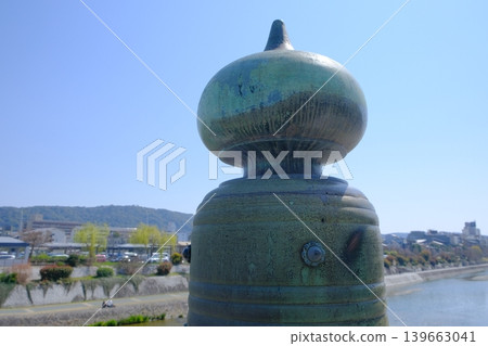 三條大橋的仿珠寶和劍痕 三條大橋的仿珠寶和劍痕 139663041