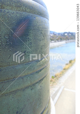 Sanjo Bridge's spire and sword wounds Sanjo Bridge's spire and sword wounds 139663043