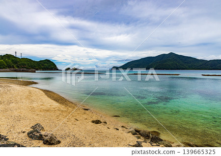 奄美大島田園海灘景色 139665325