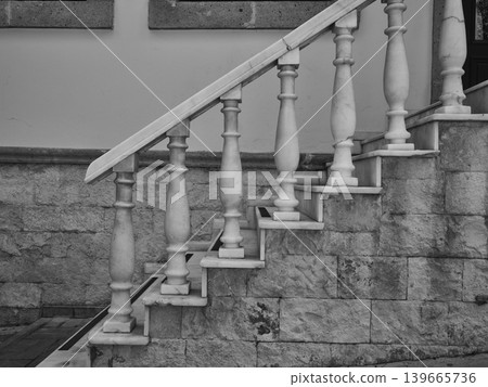 marble stairs of an old house marble stairs of an old house 139665736