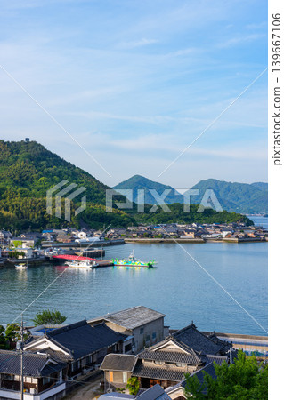 從因之島沿島波海道眺望瀨戶內海的美景。 從因之島沿島波海道眺望瀨戶內海的美景。 139667106
