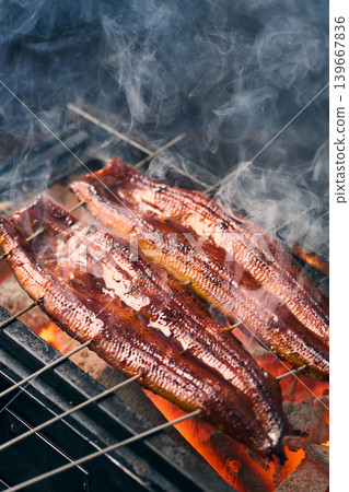 Charcoal-grilled eel kabayaki Charcoal-grilled eel kabayaki 139667836