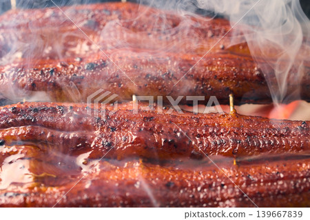 炭烤鰻魚蒲燒 139667839