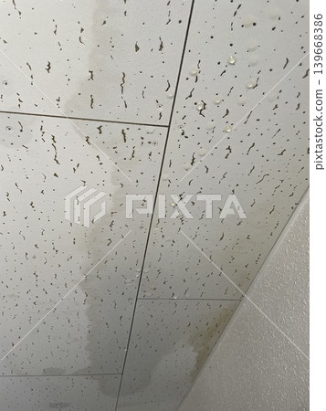 天花板漏水 天花板漏水 139668386