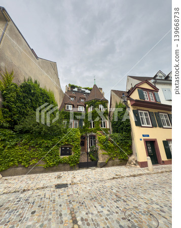 Ivy Covered Historic House Cobblestone European Street Ivy Covered Historic House Cobblestone European Street 139668738