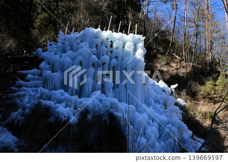 泉水廣場的冰瀑 泉水廣場的冰瀑 139669597