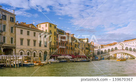 Grand Canal and Rialto Bridge, Venice, Italy Grand Canal and Rialto Bridge, Venice, Italy 139670367