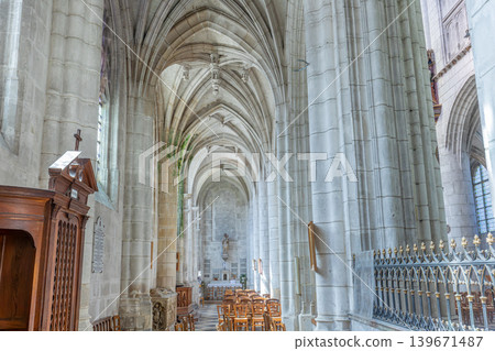 Cathedral Saint Jean, Joigny, Yonne, France 139671487