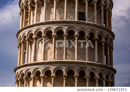Leaning Tower of Pisa, tuscany, Italy 139671951