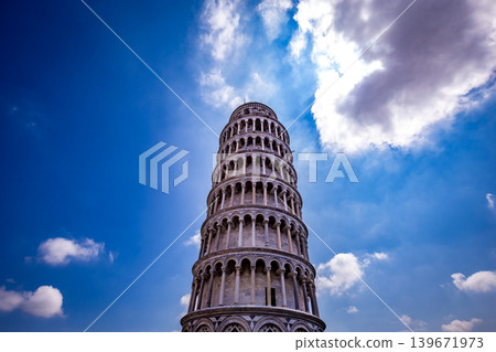 Leaning Tower of Pisa, tuscany, Italy 139671973