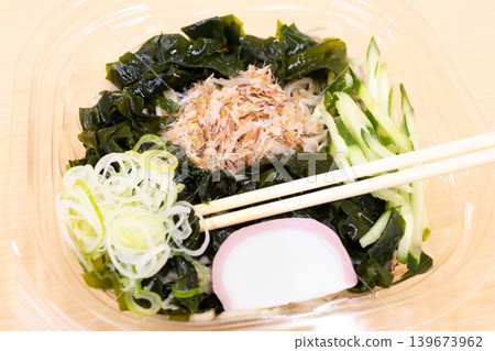 美味的冰鎮海帶蕎麥麵 139673962