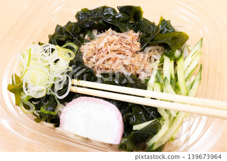 美味的冰鎮海帶蕎麥麵 139673964