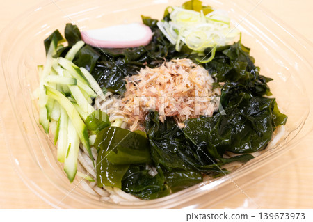 美味的冰鎮海帶蕎麥麵 139673973