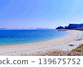 Strait beach 139675752