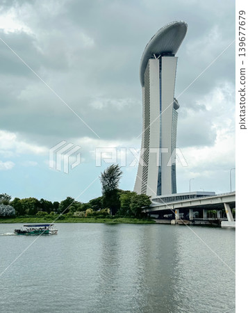 Panoramic view of Marina Bay Sands and the lotus-shaped ArtScience Museum building, Singapore skyline Panoramic view of Marina Bay Sands and the lotus-shaped ArtScience Museum building, Singapore skyline 139677679