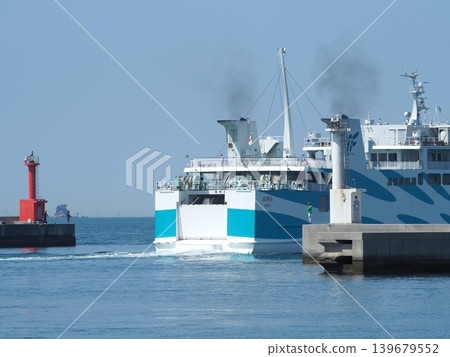 Departure scene of the Ise Bay Ferry Departure scene of the Ise Bay Ferry 139679552