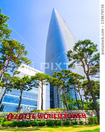 Seoul in Spring: Lotte World Tower Seoul in Spring: Lotte World Tower 139679556
