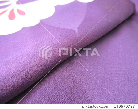 日本服裝,背景材料,舊布料和服 日本服裝,背景材料,舊布料和服 139679788