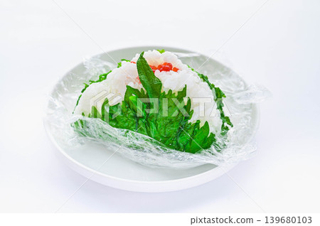 Rice ball with salmon roe wrapped in shiso leaf Rice ball with salmon roe wrapped in shiso leaf 139680103