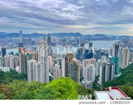 香港太平山頂的壯麗景色 香港太平山頂的壯麗景色 139680504