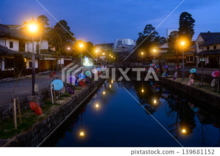 Kurashiki Aichi district early in the morning 139681152
