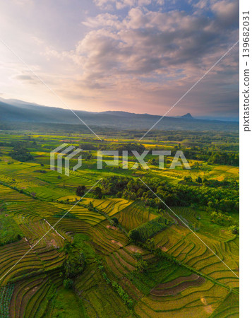 The natural beauty of the Indonesian mountains with beautiful tropical forests at sunrise 139682031