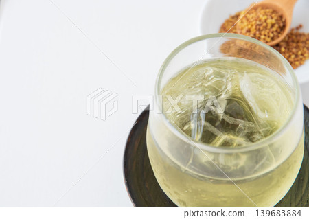 Cold buckwheat tea Cold buckwheat tea 139683884