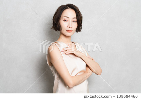 Posing short-haired woman beauty image 139684466