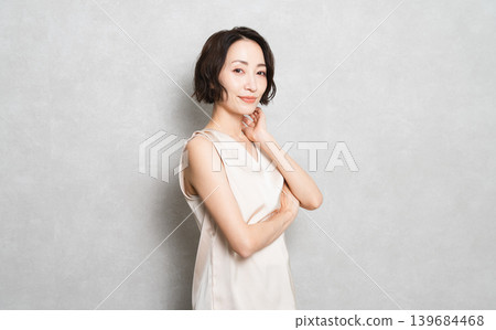 Posing short-haired woman beauty image 139684468