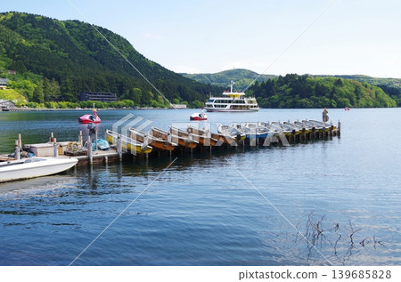 Lake Ashinoko and Pier Lake Ashinoko and Pier 139685828