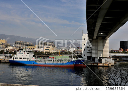 View towards Minami-Uozaki Station from the connecting bridge of the second construction section - Rokko Island Walk 139685864