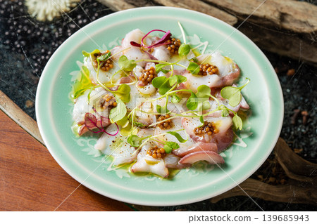 章魚片：一道清爽的義大利海鮮料理。 139685943