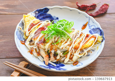 Bean sprout and fish cake wrapped in egg, okonomiyaki style 139687913