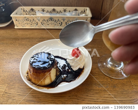 看起來很美味的布丁 看起來很美味的布丁 139690983