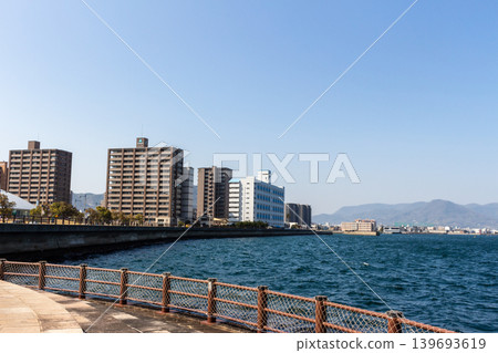 The waterfront of Takamatsu Port and the scenery of the Seto Inland Sea (Takamatsu City, Kagawa Prefecture) The waterfront of Takamatsu Port and the scenery of the Seto Inland Sea (Takamatsu City, Kagawa Prefecture) 139693619