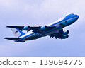 Air Force One, the official aircraft of the U.S. President, taking off from Haneda Airport. 139694775