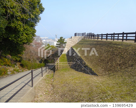丸龜城（香川縣丸龜市） 139695429