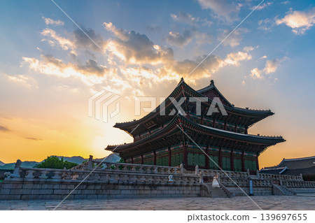 Seoul, South Korea - May. 14, 2026 : Majestic Geunjeongjeon Hall in Gyeongbokgung Palace illuminated by the golden hour sunset light, Seoul, South Korea Seoul, South Korea - May. 14, 2026 : Majestic Geunjeongjeon Hall in Gyeongbokgung Palace illuminated by the golden hour sunset light, Seoul, South Korea 139697655