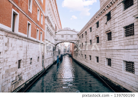 Bridge of Sighs in Venice during peaceful early morning light. beauty of the Italian city Bridge of Sighs in Venice during peaceful early morning light. beauty of the Italian city 139700190