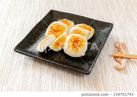 魚餅填滿了奶油乳酪 139701745