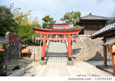 The main hall of Gohei Inari Shrine (Nishi Ward, Niigata City, Niigata Prefecture) The main hall of Gohei Inari Shrine (Nishi Ward, Niigata City, Niigata Prefecture) 139702945