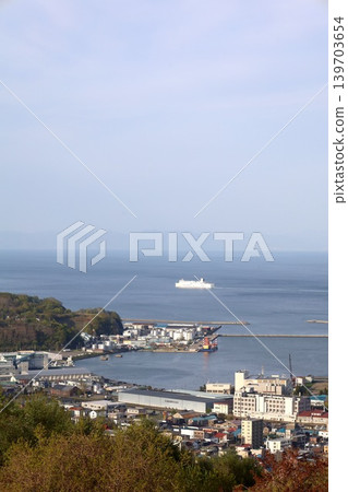 五月，北海道小樽市，漫畫和動畫迷的朝聖地，五月從朝日展望台看到的小樽城市景觀。 139703654
