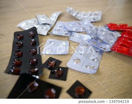 drug drug 139704219