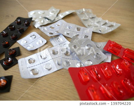 drug drug 139704220