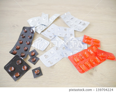 drug drug 139704224