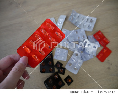 drug drug 139704242