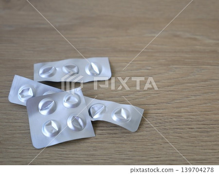drug drug 139704278