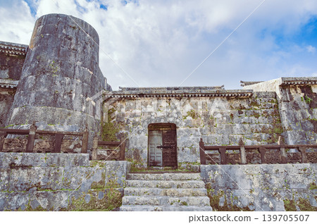 Okinawa, Tamagusuku (the central chamber) 139705507