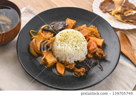 自製日式咖哩飯 自製日式咖哩飯 139705749